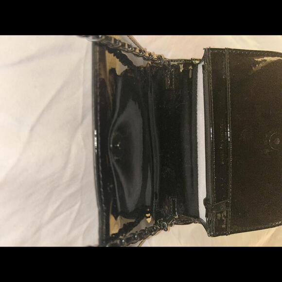 Badgley Mischka Black Glitter Clutch Crossbody with Chain BNWT - Picture 4 of 4